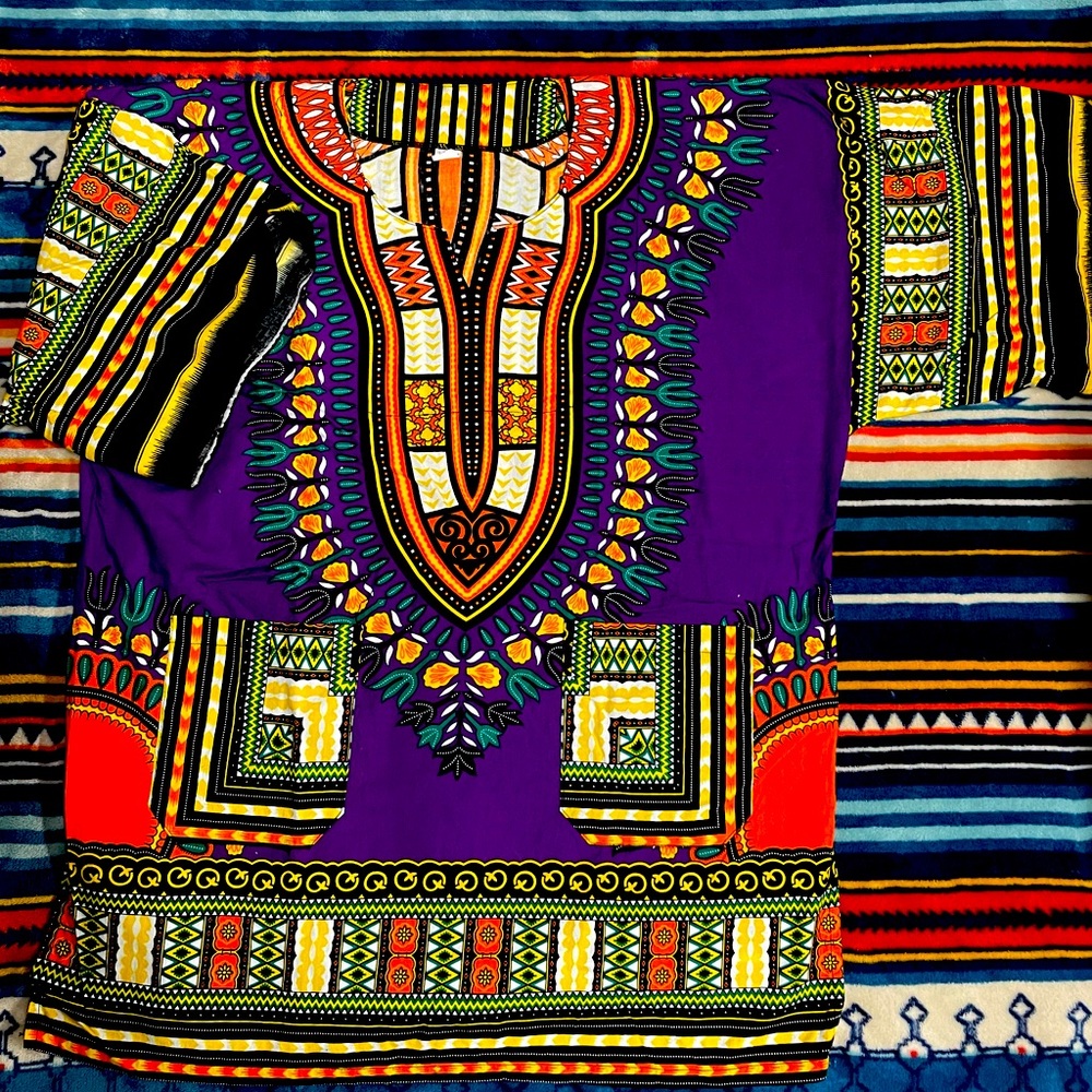 AFRICAN DASHIKI New never worn . Size Large